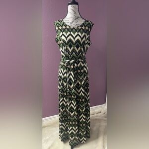 Elegant Chevron Maxi Dress in Green and Cream